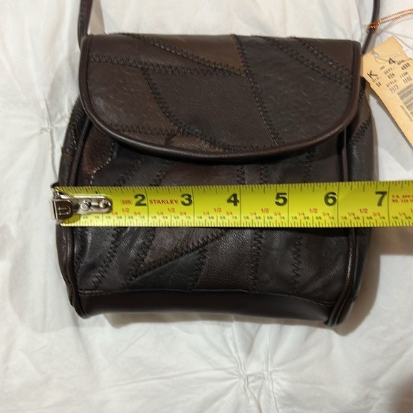 VINTAGE PATCHWORK BROWN GENUINE LEATHER CROSSBODY WITH ORIGINAL TAGS - Picture 11 of 13